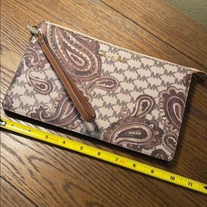 Michael Kors Wristlet Clutch